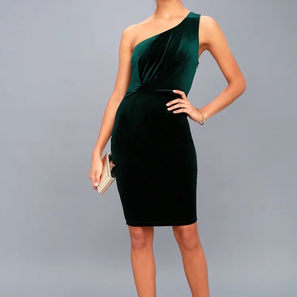 NWT Lulu’s Velvet Bodycon Dress